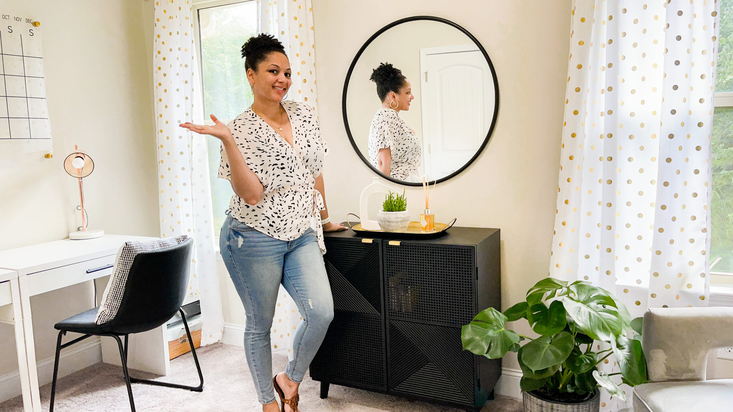 Picture of DIY Home Office Remodeling on a Budget - Home & Texture