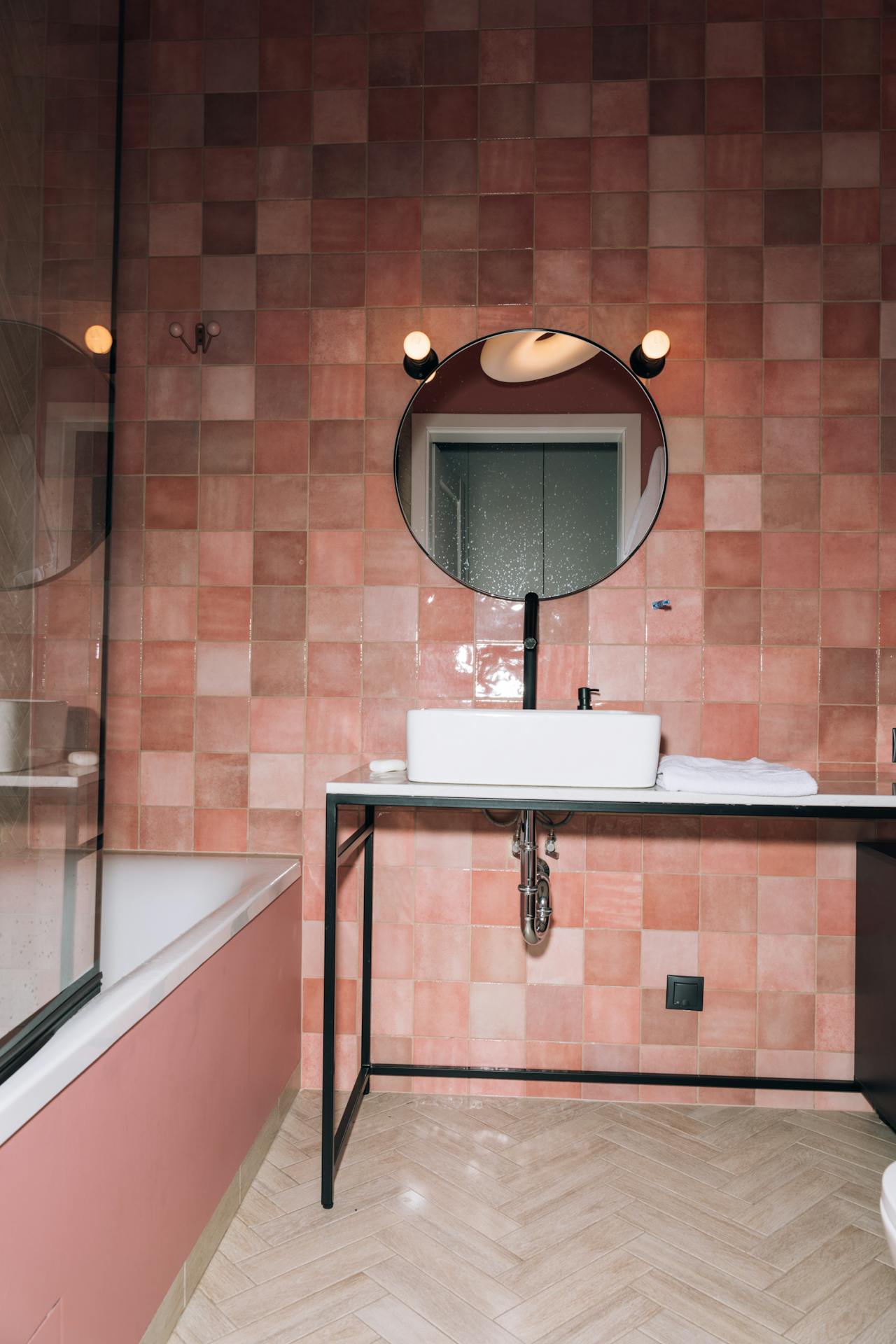 pink and coral bathroom