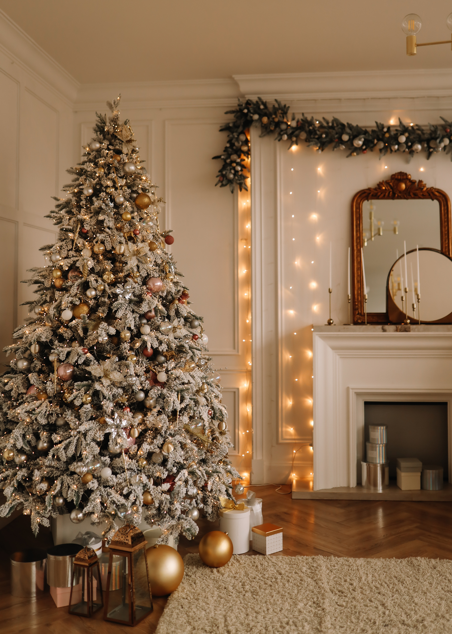 8 Magical Holiday Lights Ideas for Your Home This Year - Home & Texture