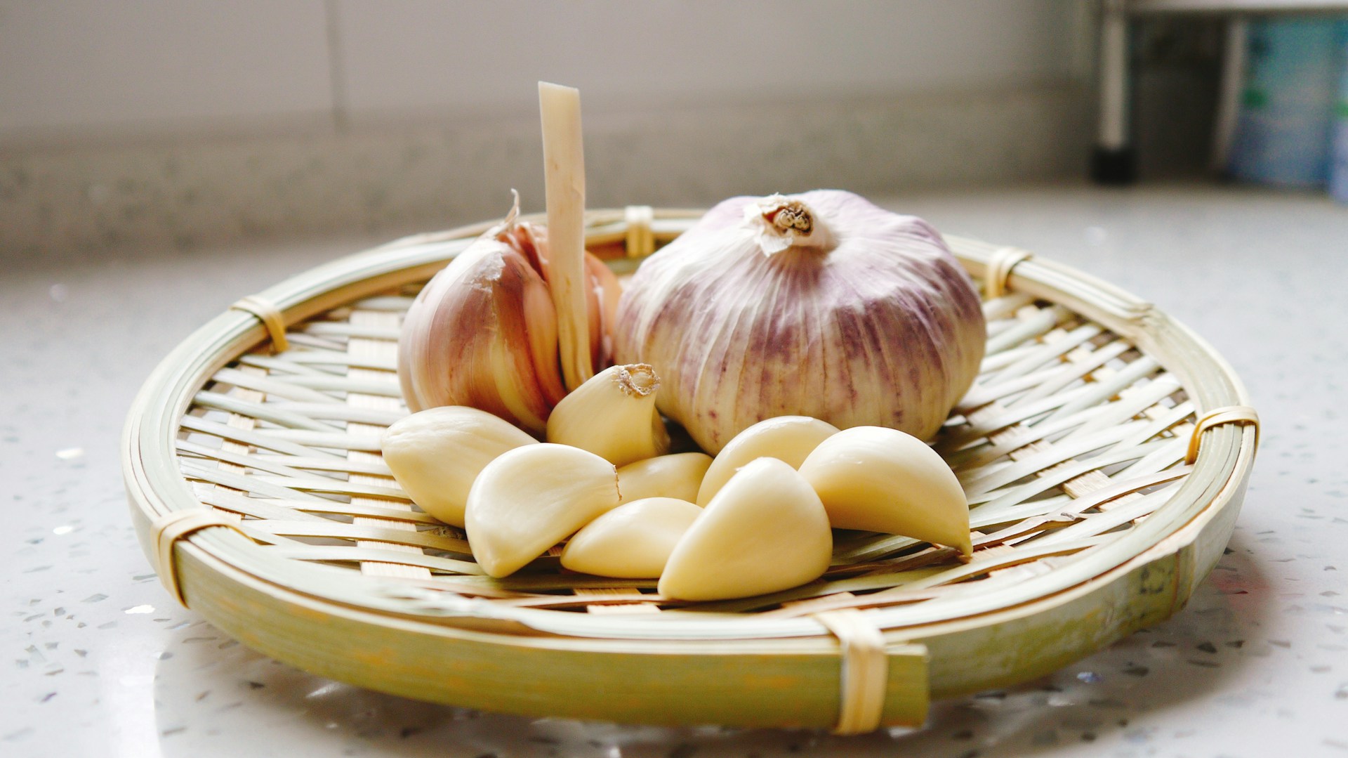 Garlic cloves on a tray