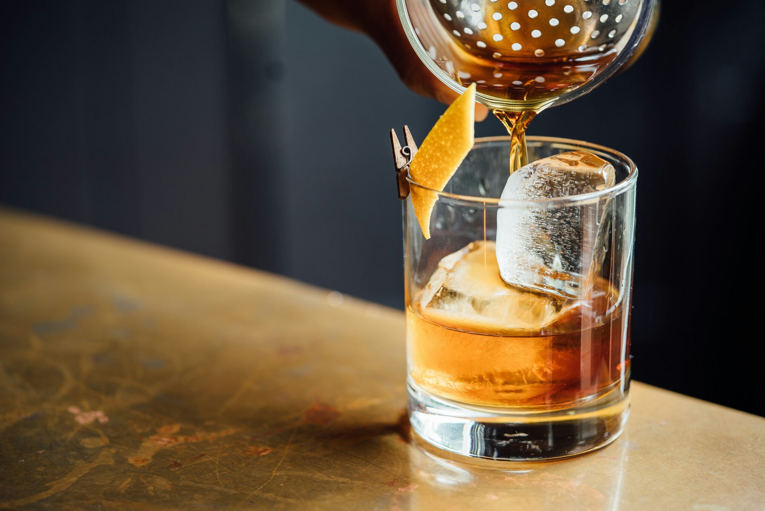 An old overholt cocktail is easy to make with only four ingredients. Pictured: A whiskey cocktail