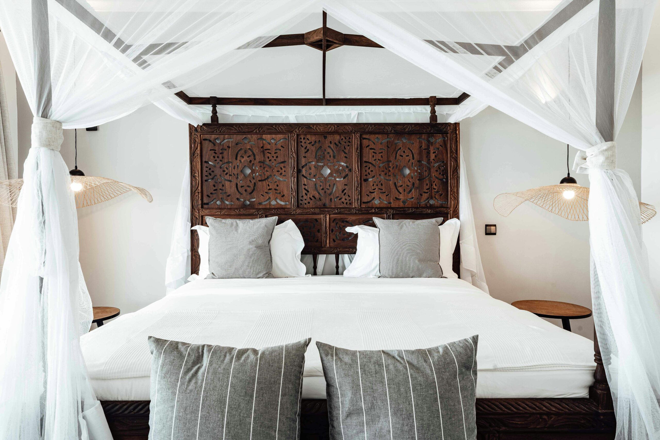 Why Canopy Beds Are Making a Comeback - Home & Texture
