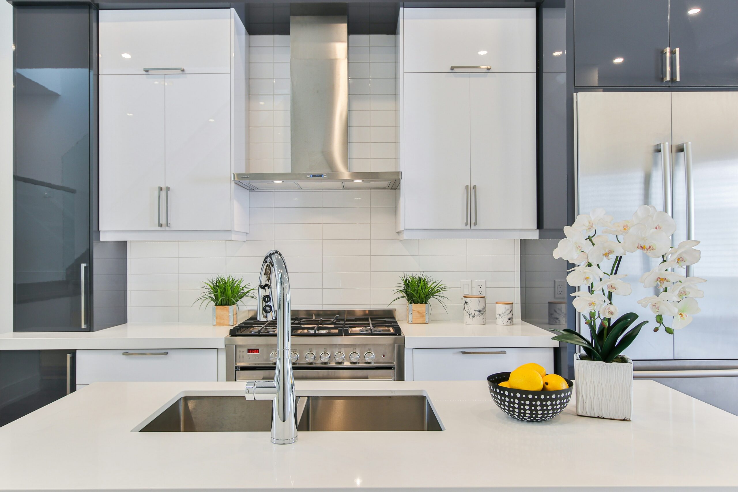 Lemons next to a kitchen sink