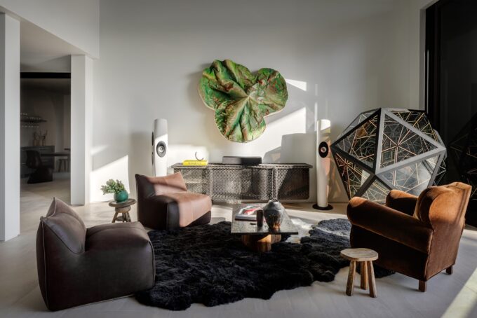 H&T: How would you describe your design style?