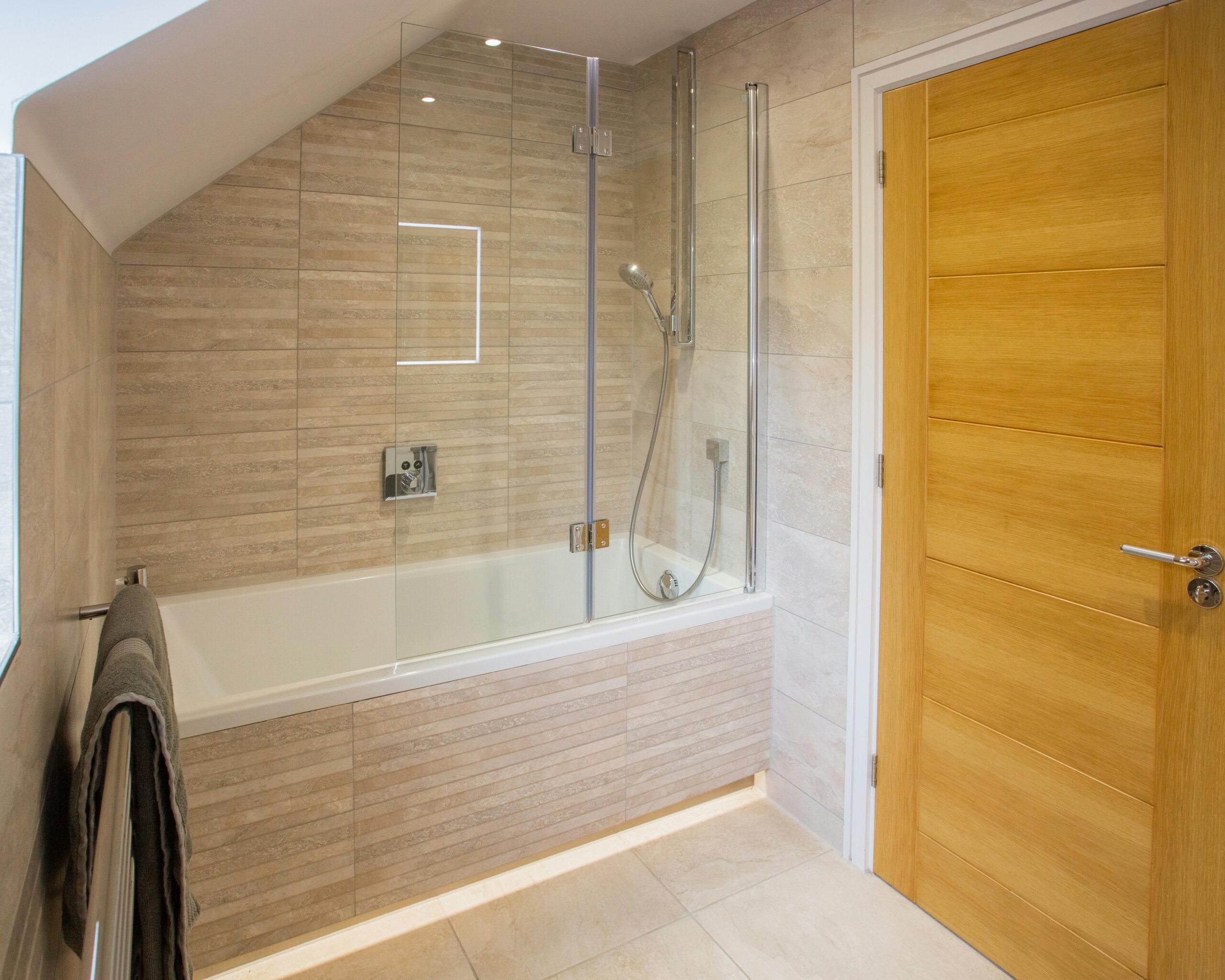 Glass panel shower 