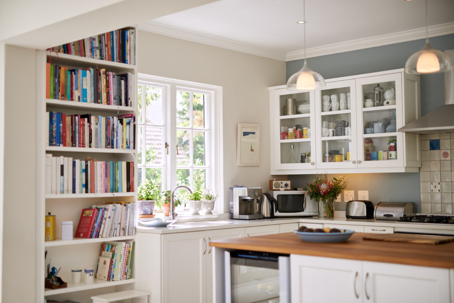 Multipurpose Furniture Ideas for Small Spaces - Home & Texture