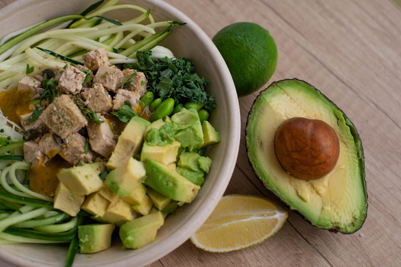 Zucchini noodles with tofu and avocado