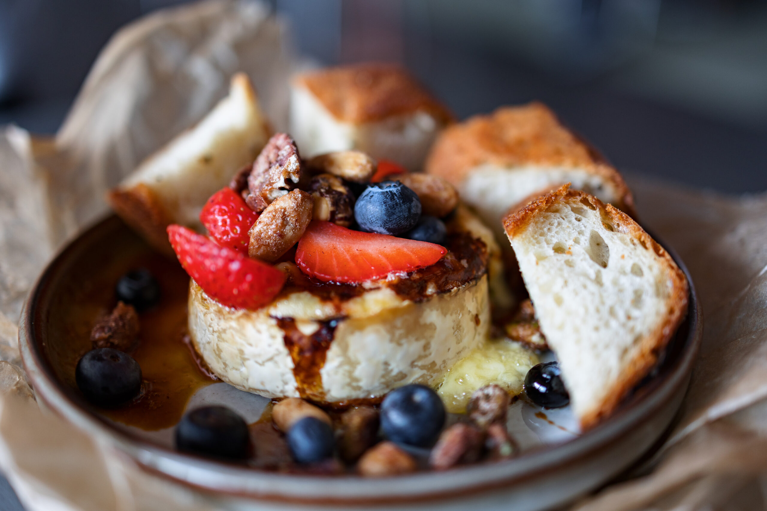 baked brie with warm berries