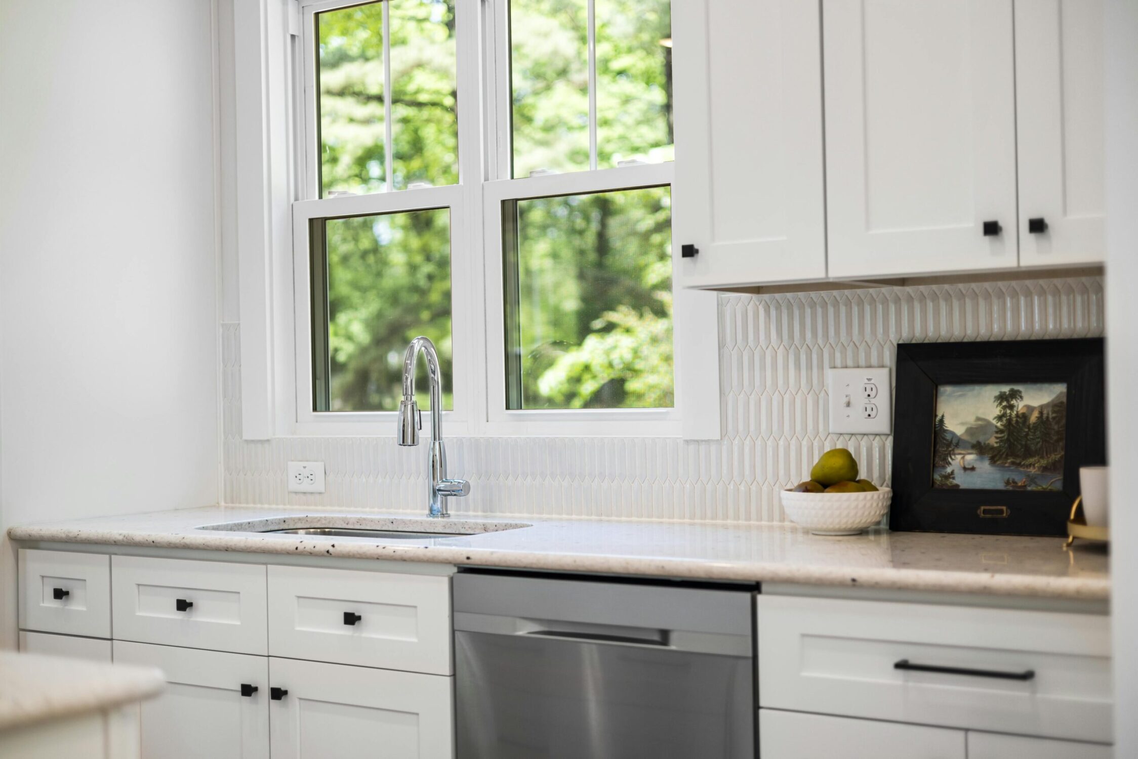 White kitchen cabinets